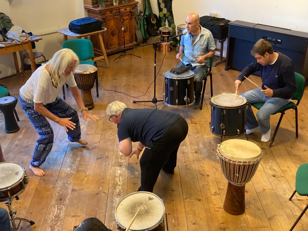 Un momento delle attività del laboratorio in Tinaia